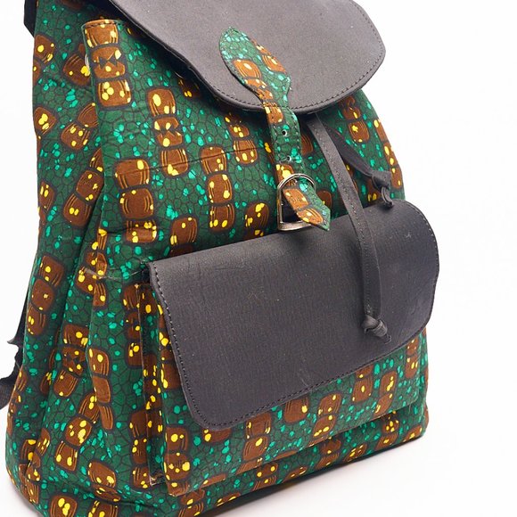 Backpack - Picture 3 of 6